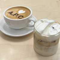 크림라떼가 맛있는 @CAFE A.P.C. 롯데백화점 동탄점