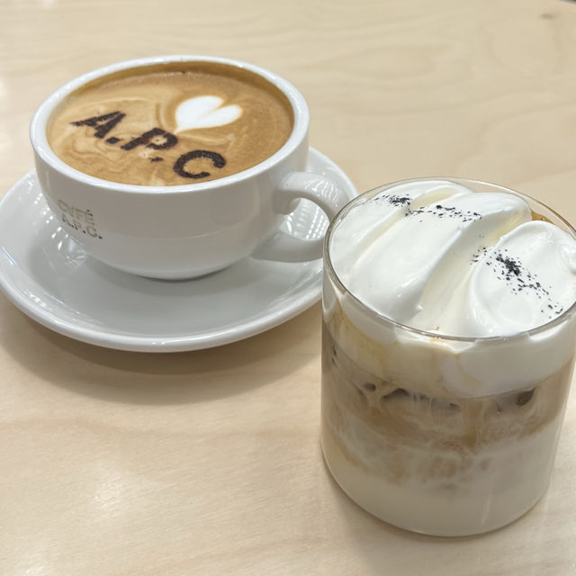 크림라떼가 맛있는 @CAFE A.P.C. 롯데백화점 동탄점