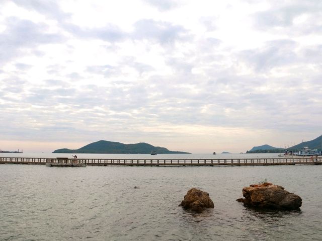 ท่าเทียบเรือ เกาะขาม