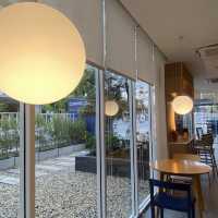 Curious cafe 