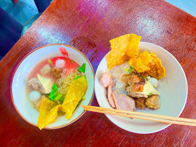 เตี๋ยวตู้ไม้