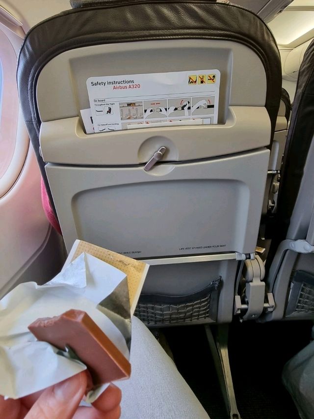 🇨🇭 ZRH to 🇵🇹 LIS with Swiss Air in Business Class