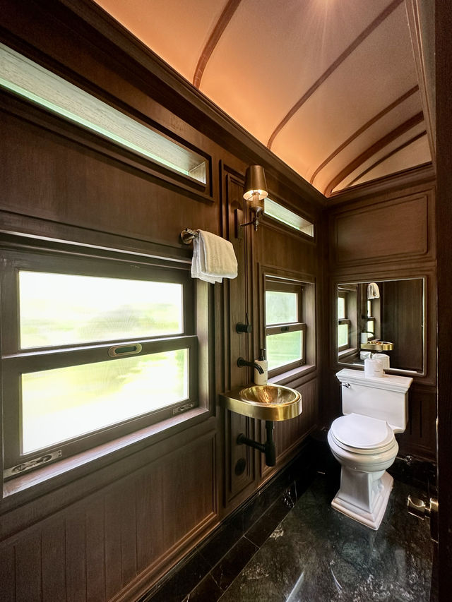 Heritage Railcar 🚃 ที่สุดในการออกแบบตกแต่งรถไฟ 🛤️