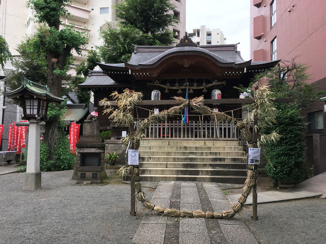 探索池尻稻荷神社：東京市中心的靈性綠洲