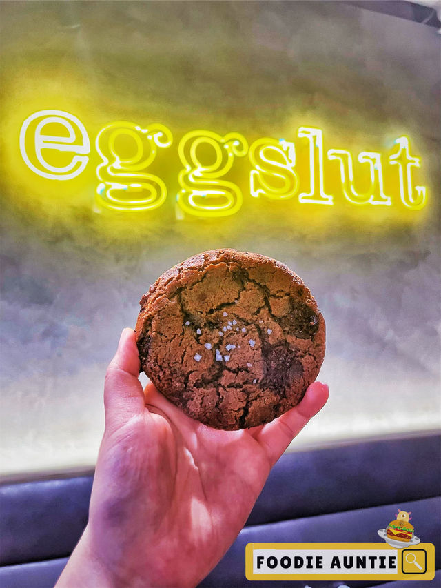 👽 食神大媽《銅鑼灣｜過江龍漢堡專門店》
