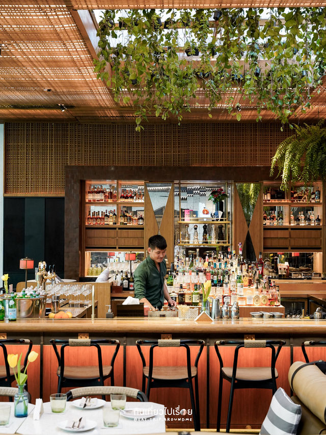 พาเดินชมร้านอาหาร ในโรงแรมอนันตราสยาม