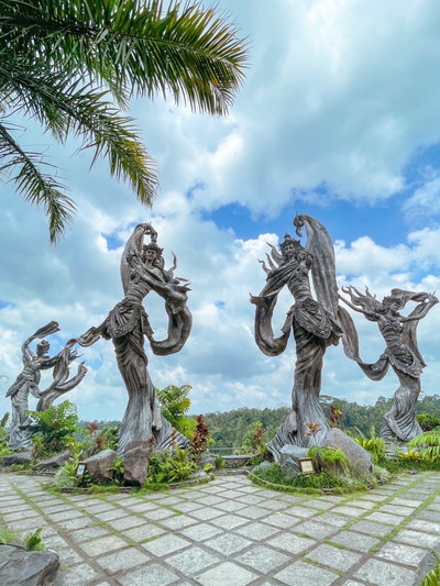 【楽園の休日】行ったつもりでバリ島土産『善の象徴バロン』☆ubud木彫りの壁掛☆ 楽園の休日】行ったつもりでバリ島土産『善の象徴バロン』☆ubud木彫り