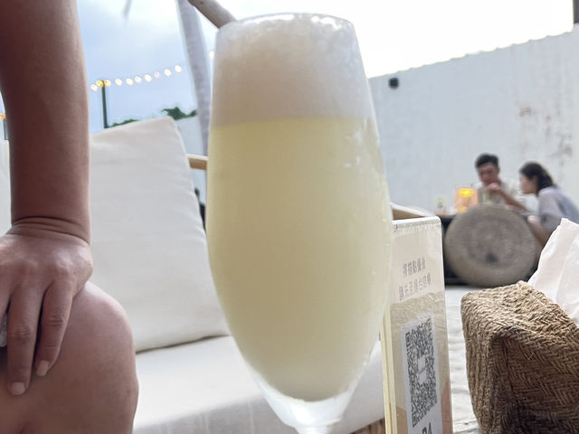 屏東琉球 這沙灘酒吧不說以為來到泰國 Sea Daze Liuqiu