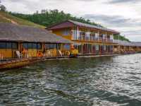 ภูไพรเลค แอนด์ รีสอร์ท