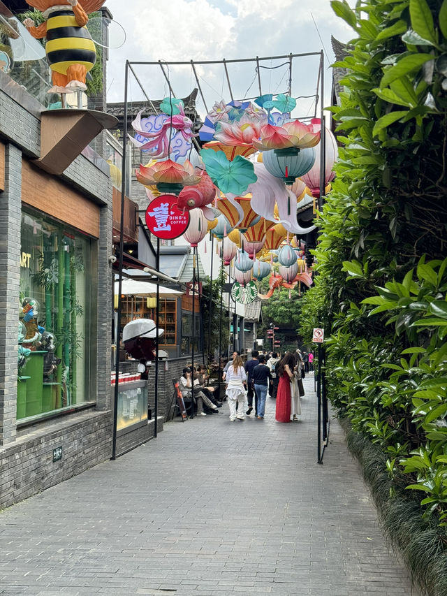 🛍️🧸Pop Mart  Khuanzi Street 