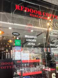 'Redoor Coffee Cafe' 쿠알라룸푸르 테라스 카페