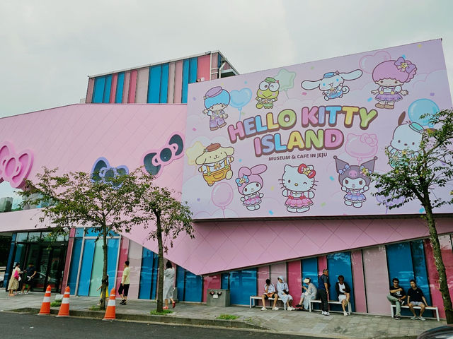 Hello Kitty Island 