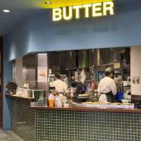 【東京/丸の内】4種類のミルクで作る出来立てのチャーニングバターの店