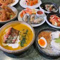 Lunch buffet  จุใจ 6 ใบแดง 