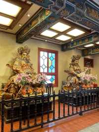 香港観光🇭🇰 宝蓮禅寺と世界一のブロンズ像☺️✨