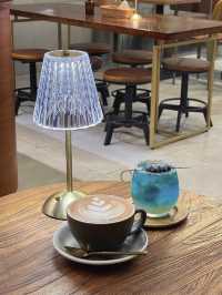 佐敦廟街木系cafe-Liberty Coffee & Wine