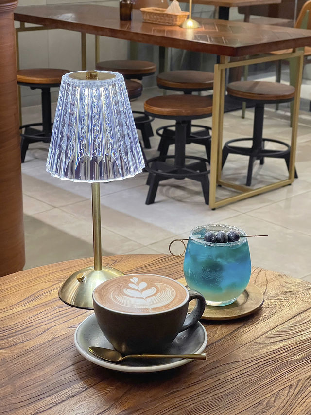 佐敦廟街木系cafe-Liberty Coffee & Wine