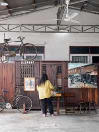 วิถีชีวิตริมน้ำที่ย่านวัดพลับพลาชัย เมืองเพชรบุรี