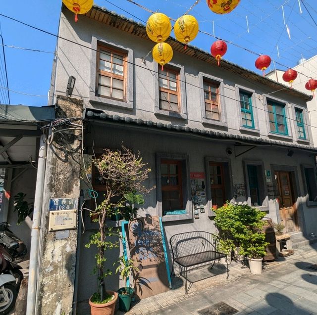 走訪台南殘存的古城門與文創街區：兌悅門&信義街