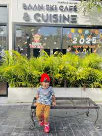 ร้านลับย่านสุทธิสาร Baan Ski Cafe & Cuisine