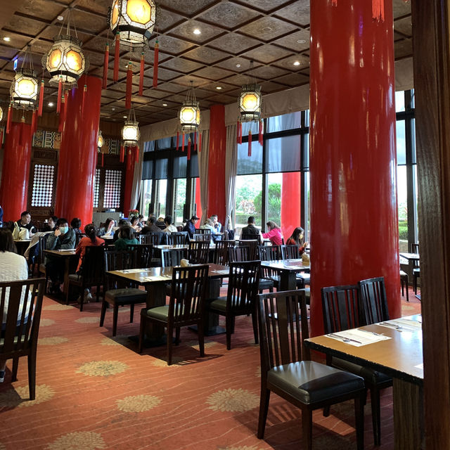 【松鶴自助餐】在古色古香的裝潢中品嚐美味 【松鶴自助餐】在古色古香的裝潢中品嚐美味