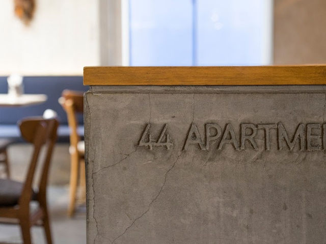  【44APARTMENT】 