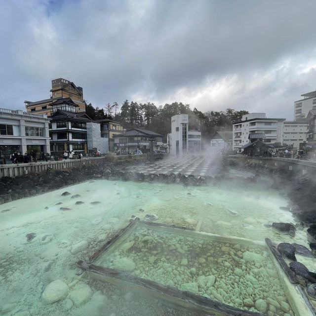 พาไปเช็กอินที่บ่อน้ำร้อน ♨️ Kusatsu Onsen ♨️