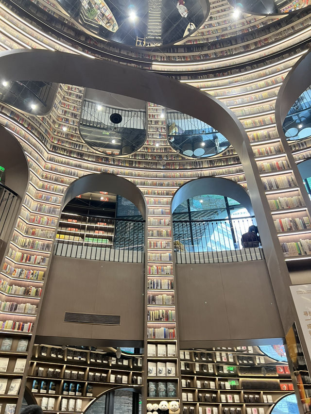 ร้านหนังสือชื่อดังย่านเฉิงตู✨📚