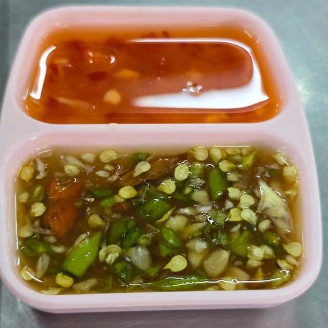 🥣 ร้านข้าวต้มมีนา เชียงราย