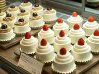 Delicious Strawberry Shortcake at PARIYA🍓