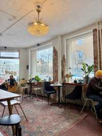 Cozy & Lively Café in Helsinki: Sävy ☕🇫🇮