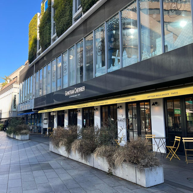 Gontran Cherrier Tokyo Aoyama: A Delicious Bakery and Café Experience