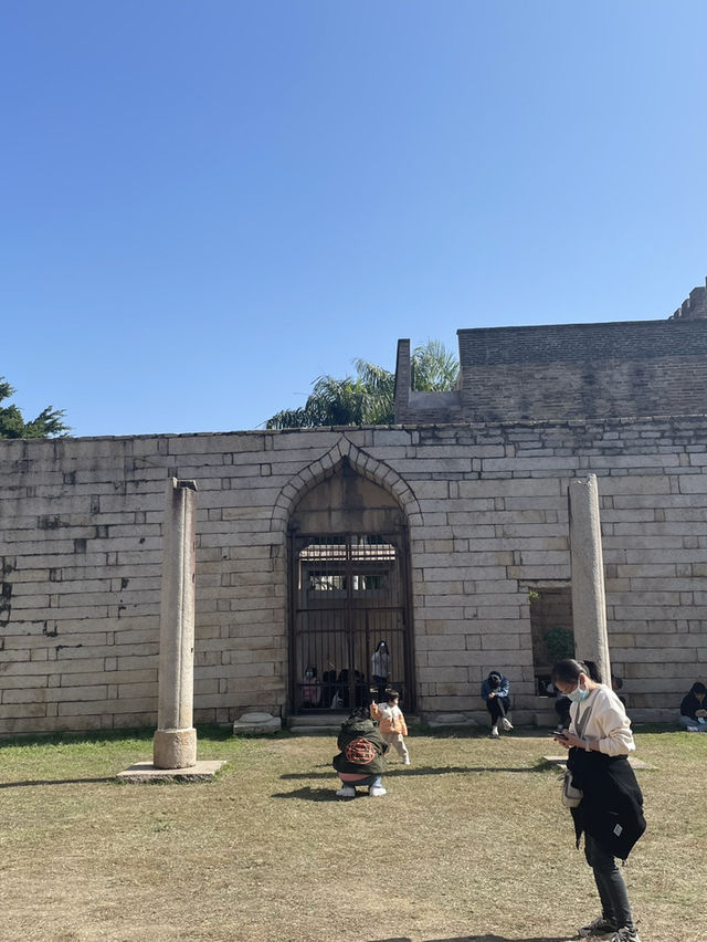 🕌 **【泉州清淨寺：海絲之路的伊斯蘭印記】** 🌍  