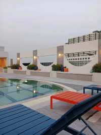 โรงแรมรีโนเวทใหม่ The Quarter Saphankhwai