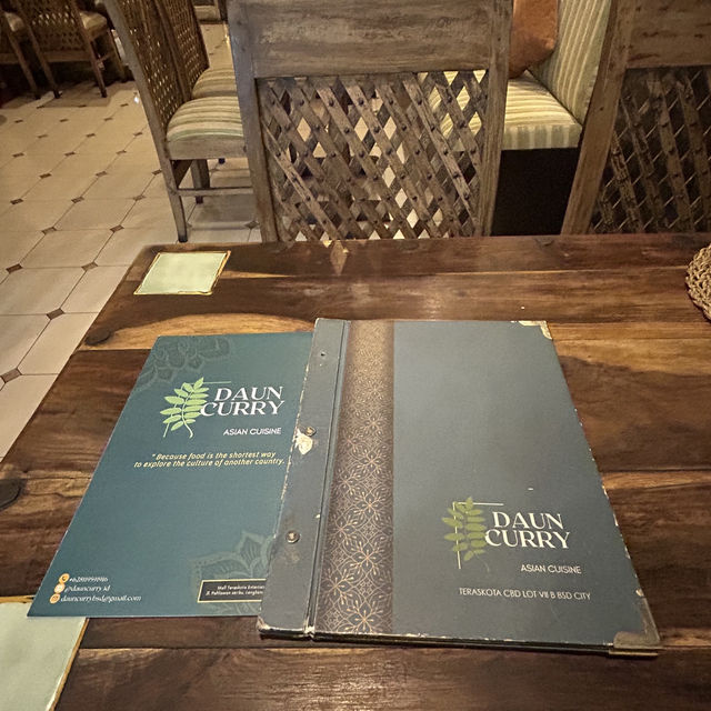 Daun Curry Restaurant to taste three countries’ cuisine
