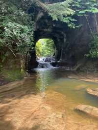 幻想的な自然美と絶品そばを楽しむ「濃溝の滝・亀岩の洞窟」＆「SOBA ABIRU」