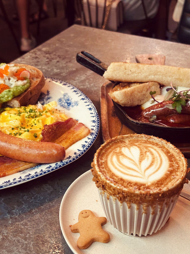 🌳 A Taste of Aussie Comfort at Symmetry Cafe, Bugis 🍽️☕️