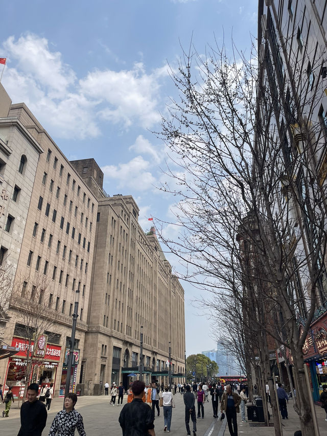 Shanghai Diaries: เมืองแห่งอนาคตที่ยังหอมกลิ่นอดีต