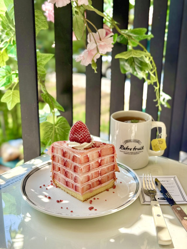 Spring Cakes on the Terrace at Cafe Rafre Fruit