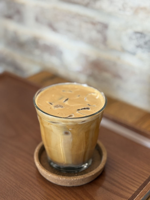 식물과 햇살이 가득한 감성 공간 ‘베르데커피’💛☕️