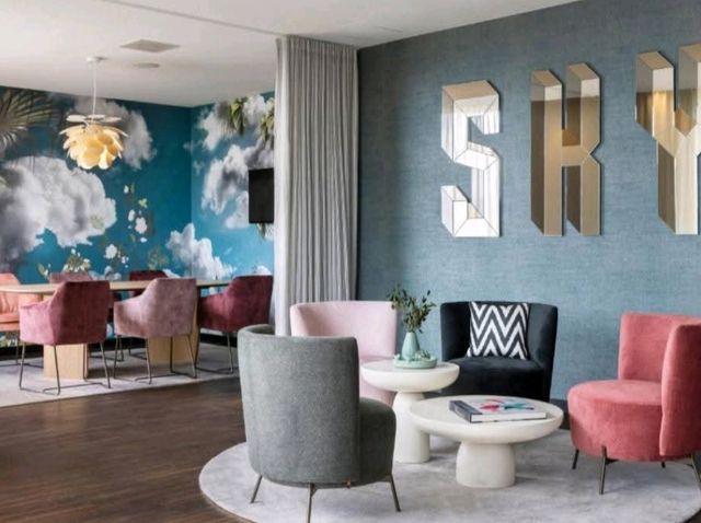 鬧中取靜的優質酒店---蘇黎世大廈萬麗酒店 Renaissance Zurich Tower Hotel
