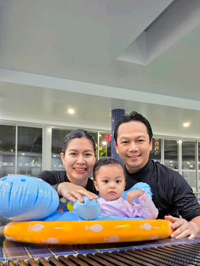 First family swimming experience👨‍👩‍👧🏊