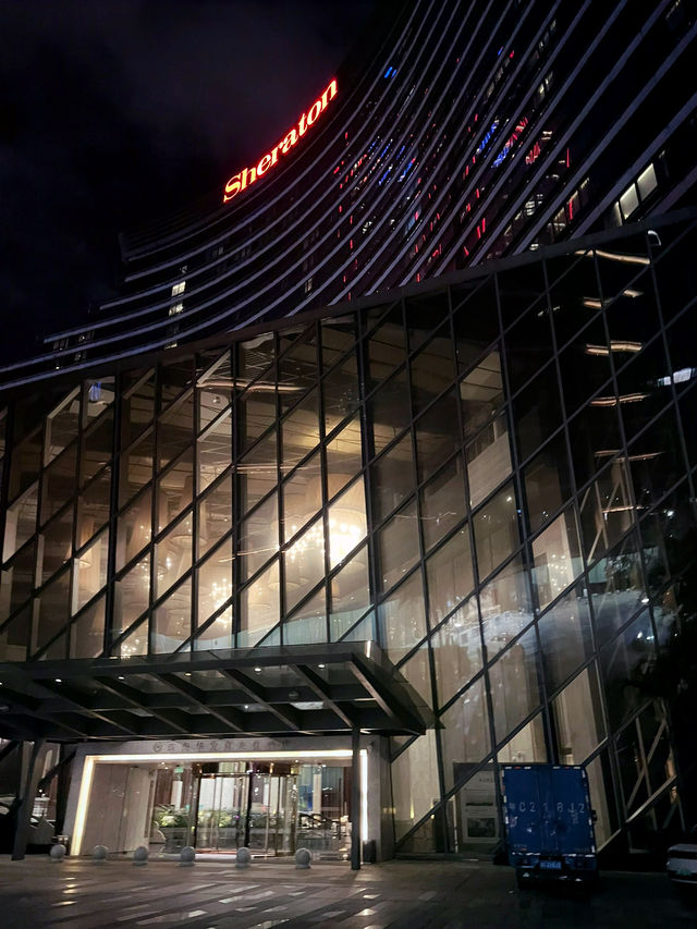 珠海快閃兩日一夜😜，近到眺望澳門的夜景🌃