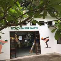 Fort Canning Morning & a Flaky Start at Tiong Bahru Bakery