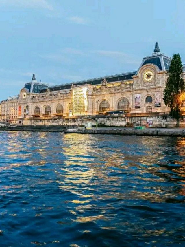Seine River Cruise – Paris from the Water
