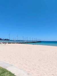 🌊☀️ Sun, Sand & Serenity: Cottesloe Beach Bliss in Perth! 🏖️🐚