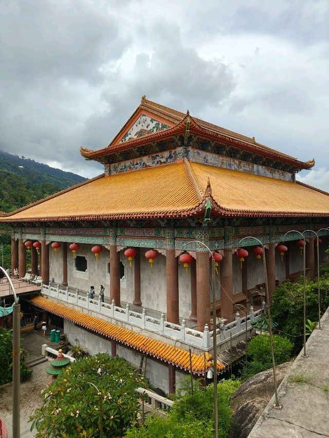 Free Culture and Calm Views