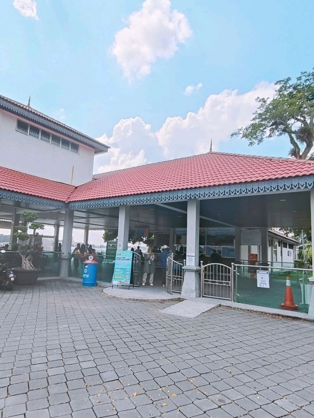 Sunset & Serenity: Experience Muar's Magic on a River Cruise!