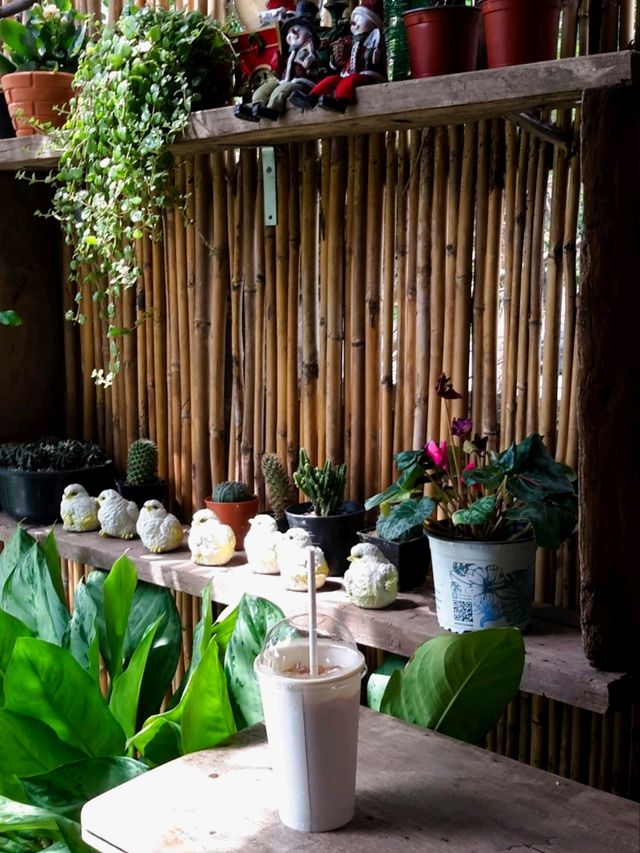 ☕ : 888 LittleHills คาเฟ่หลักสี่ กรุงเทพฯ