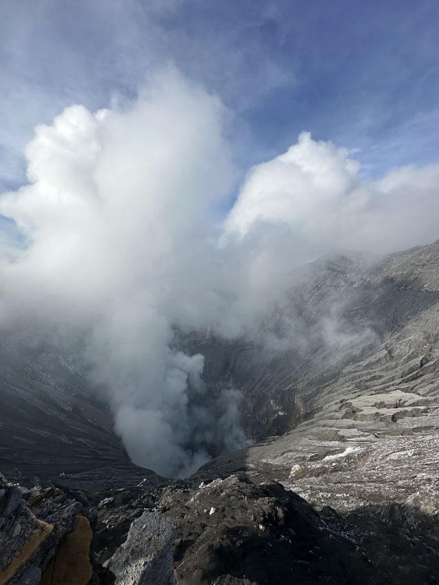 🇮🇩Standing on the Edge of Fire: my Bromo Awakening🌋